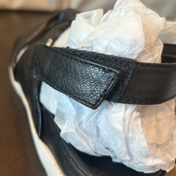 Strive Tahiti II NWB Women's Platform Arch Support Sandal, Black 7 - Picture 8 of 10